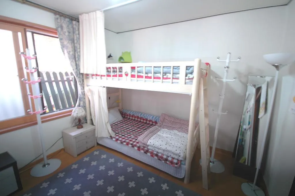 Apple Tree Guest House Seoul