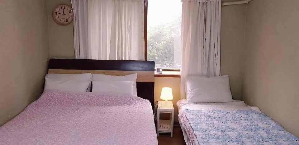Appletree Guesthouse Szöul 2*,