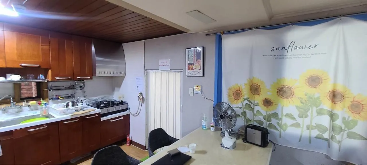 Apple Tree Guest House Seoul