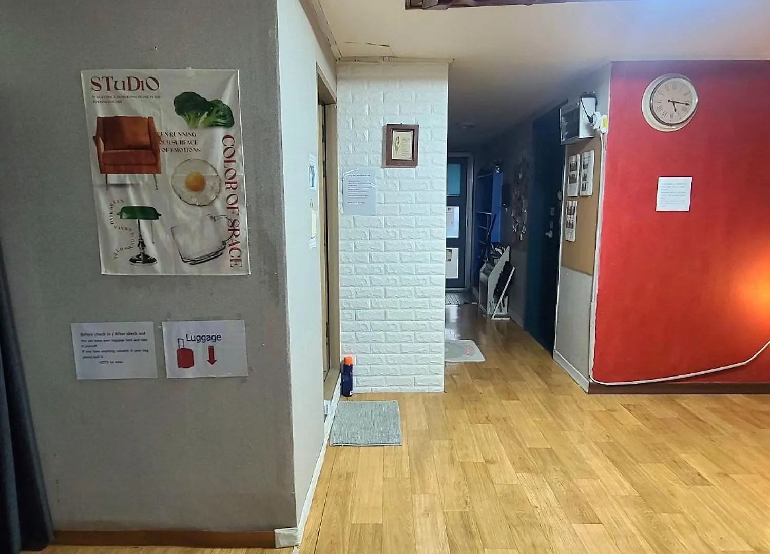 Apple Tree Guest House Seoul 2*,